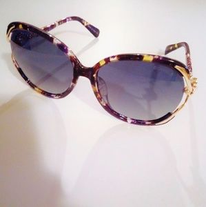 CHANEL Floral Pearl Sunglasses